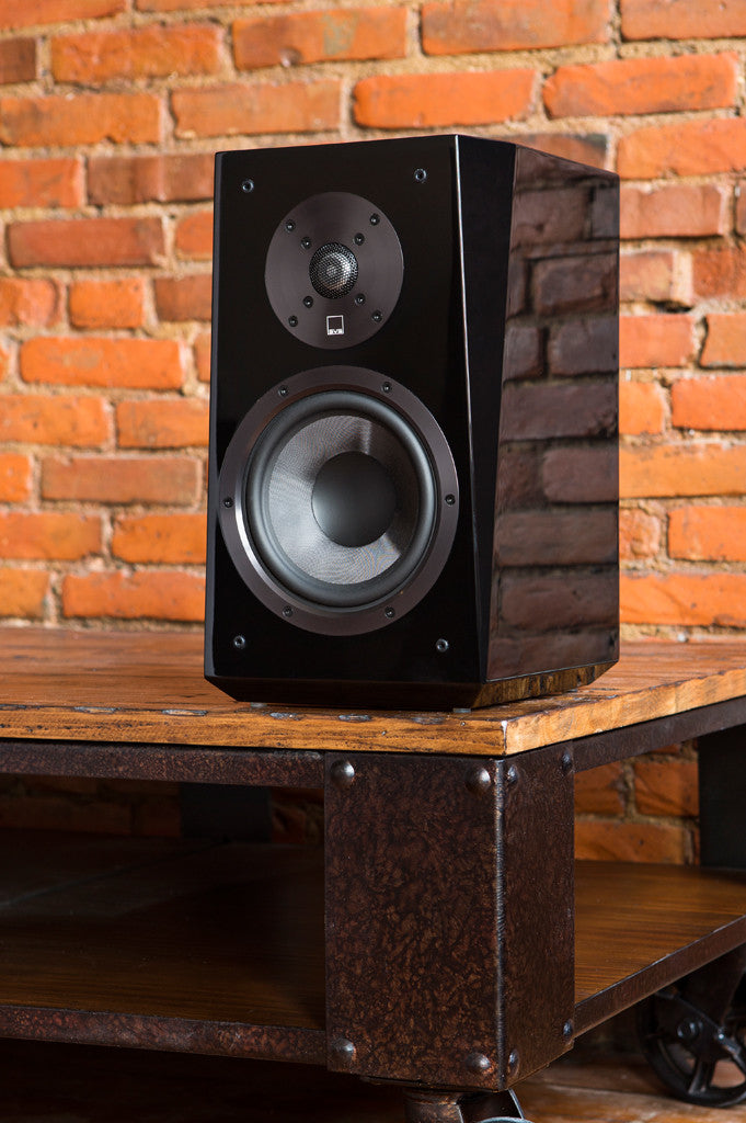 Bookshelf Speaker in Piano Gloss Black